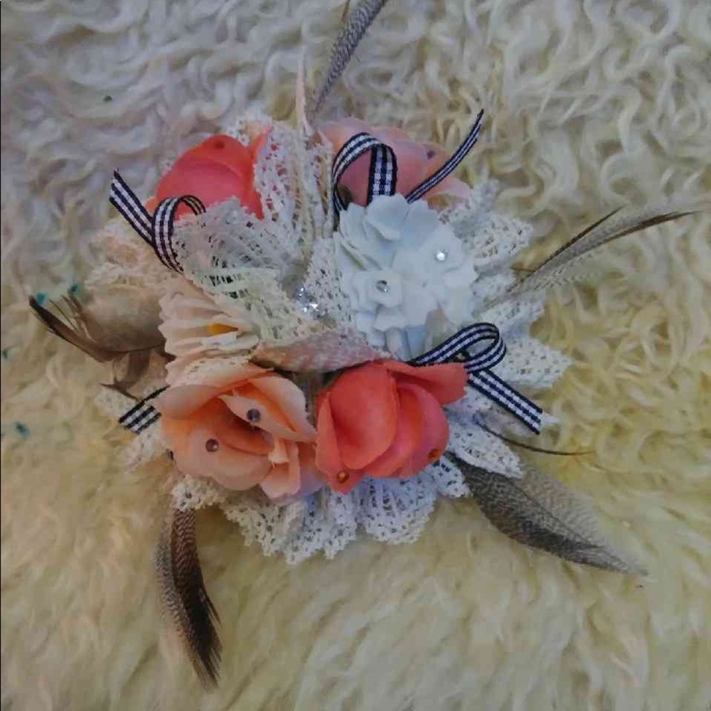 Raven’s treasure hair clips